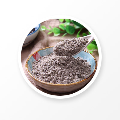 Farine/poudre de riz noir